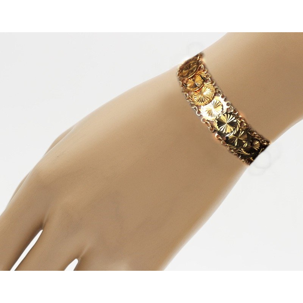 دستبند برنجی طلایی