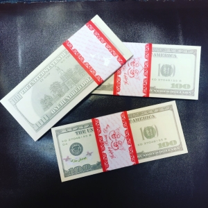 دلار کاغذی ١٠٠ عددی