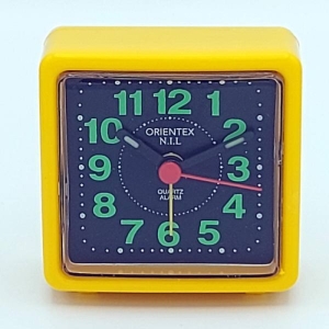 ساعت رومیزی مربعی اورینتکس صفحه مشکی