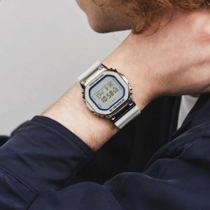 ساعت مچی دیجیتال مردانه کاسیو مدل GM-5600LC-7DR