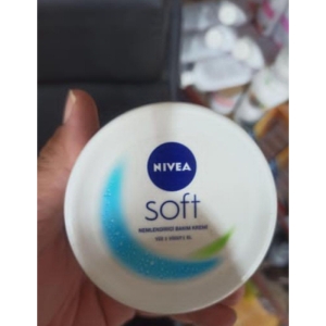کرم مرطوب کننده نیوآ سافت 200 میل
