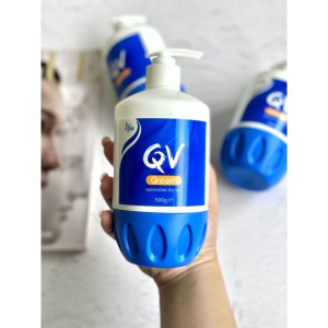 کرم مرطوب کننده پمپی کیووی 500 گرم