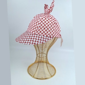 کلاه آفتابگیر دخترانه مدل فرکانسی رنگ قرمز