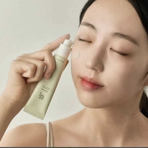 سرم ویتامین سی صورت بیوتی اف جونز مدل Centella Vita C حجم 30 میلی لیتر