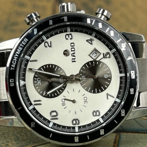 ساعت مچی عقربه ای مردانه رادو Jubile R20-283 سه موتور فعال تقویم دار