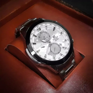 ساعت مچی عقربه ای مردانه کاسیو مدل Edifice کد EF353