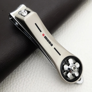 ناخن گیر اومودا مدل اسپینر کد 144