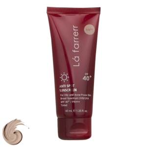 کرم ضدآفتاب و ضدلک رنگی لافارر مدل SPF40-Light مناسب پوست‌های چرب حجم 40 میلی‌لیتر