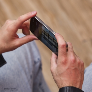 گوشی موبایل اپل مدل iPhone 16 Pro ZAA دو سیم کارت ظرفیت 512 گیگابایت و رم 8 گیگابایت