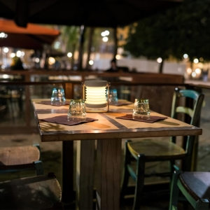 چراغ فانوسی شارژی قابل حمل مدل Lantern Light 