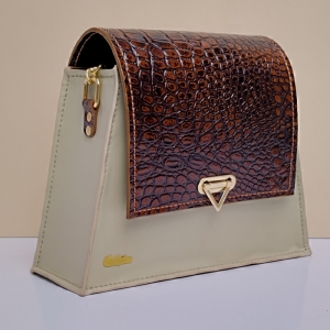 کیف مجلسی زنانه مدل ماه