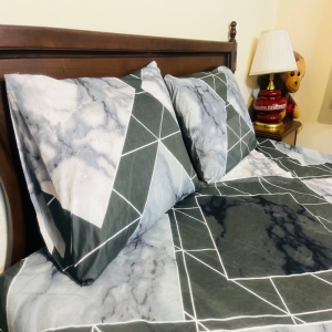 ملحفه تخت دونفره 3 تکه کشدار Cheshik مدل بونسا سایز 180*200 سانتی متر