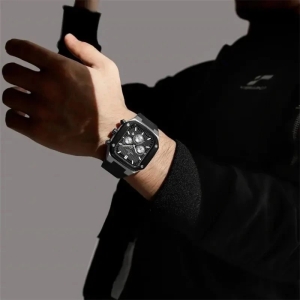 ساعت مچی عقربه‌ای کوارتز مردانه نیوی فورس مدل سه موتوره تقویم دار کرنوگراف کد B80-SR