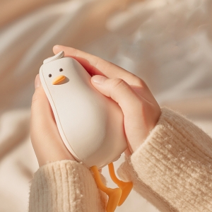 پاور بانک و گرمکن دست 4000 میلیآمپرساعت فانتزی مدل K-1108