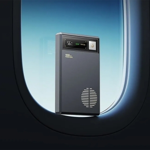 پاوربانک مگسیف وایرلس 15 وات 10000 یواسبی و تایپسی 20 وات با طراحی رترو راک مدل PBW117-B