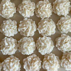 شمع مدل گل میخک بسته ۴ عددی حجم 60 گرم