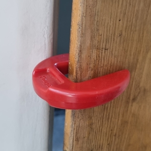 محافظ بسته شدن درب مدل پویا