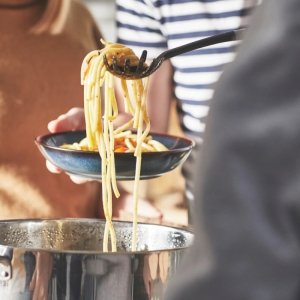 سرویس غذاخوری روستیک ۲۴ پارچه ایکیا مدل GLADELIG