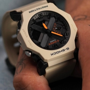 ساعت مچی کاسیو مدل GA-2300 مقاوم ضد ضربه ضد آب