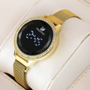 ساعت مچی دیجیتال زنانه بند حصیری مدل نگین دار