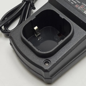 شارژر باتری دریل شارژی براشلس چهار سلول پایه ای مدل 24 ولت