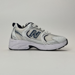 کفش بچگانه نیوبالانس مدل 530 رنگ سفید سورمه ای m30