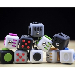  فیجت ضد استرس مدل SFTH Cubic