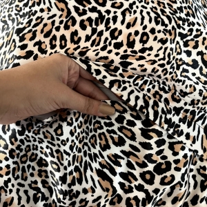 روبالشی ساتن ابریشم مدل هیلو طرح پلنگی 