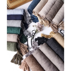 شال زنانه مدل پلیسه سنگشور طرح ۱۱۰