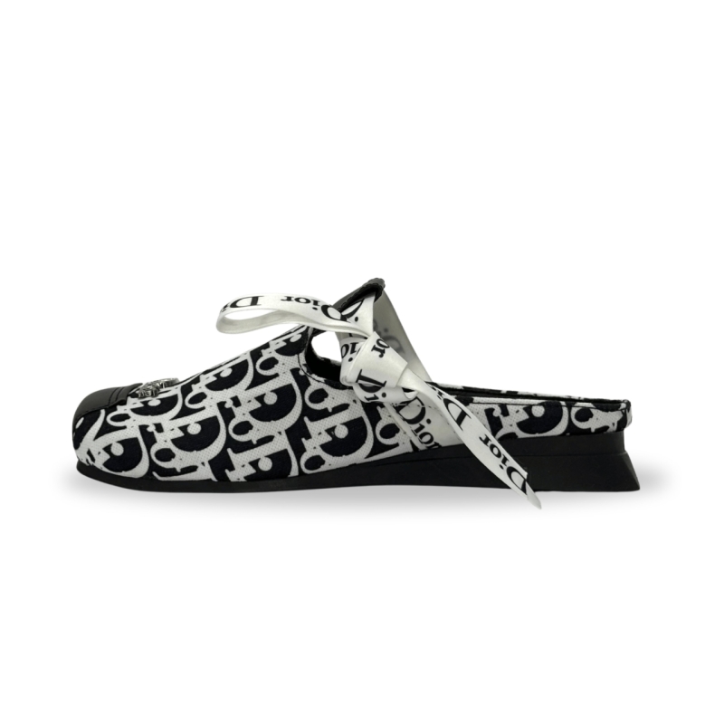 صندل زنانه مدل دیور رنگ سفیدمشکی 