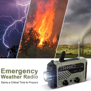 چراغ قوه شارژی و لامپ کمپینگ خورشیدی ضدآب چندمنظوره اسمایلینگ شارک مدل Smiling Shark YJ-D290 با رادیو، پاوربانک و ژنراتور دستی