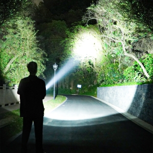 چراغ قوه شارژی و خورشیدی اسمایلینک شارک مدل ST5123P90-B