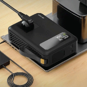  پاوربانک 30000 شارژ سریع 270 وات Type-C و USB گرین‌لاین مدل GNPVU270W30BK 