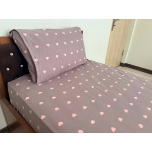 ست ملحفه کشدار و روبالشی طرح قلب سایز ۲۰۰*۹۰