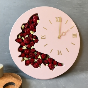 ساعت دیواری رزینی داخل دفرمه