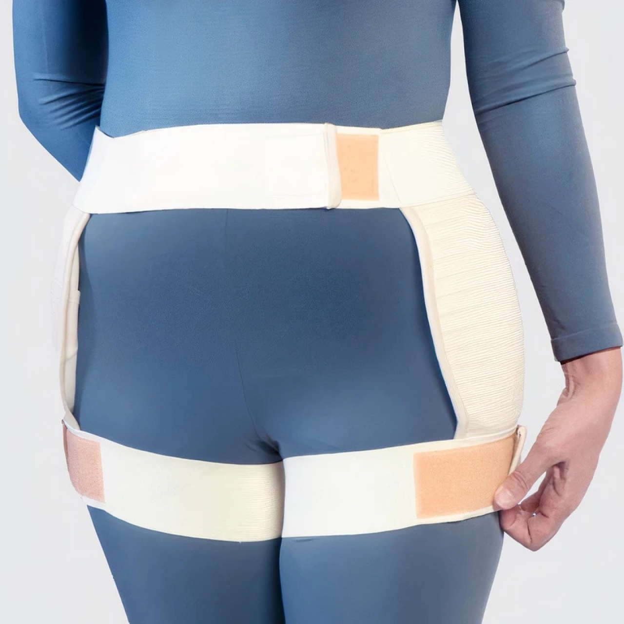 محافظ مفصل ران طب و صنعت کد 96100