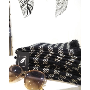 شال زنانه پاییزه ریز بافت مدل راه راه