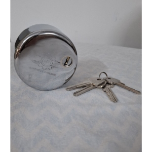 قفل گرد شید با کلید ۲ شیار پله ای - سایز 85*50 براق