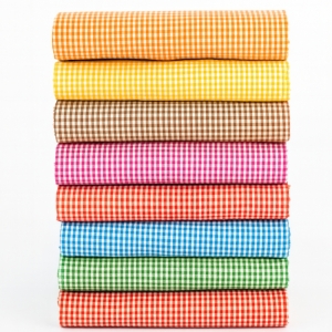 رومیزی مدل چهار خانه سایز 200x140 سانتیمتر