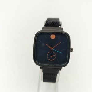 ساعت مچی عقربه ای زنانه مووادو مدل f3