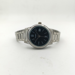 ساعت مچی عقربه ای زنانه کاسیو مدل 8126