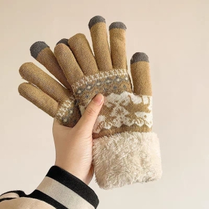 دستکش زنانه بافت مدل گوزنی رنگ نسکافه ای 