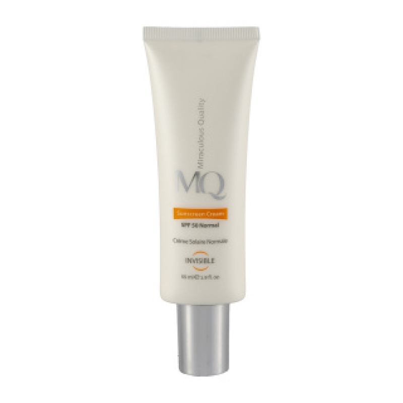 کرم ضد آفتاب بی رنگ ام کیو با SPF50 مناسب پوست نرمال و خشک حجم 55 میلی لیتر