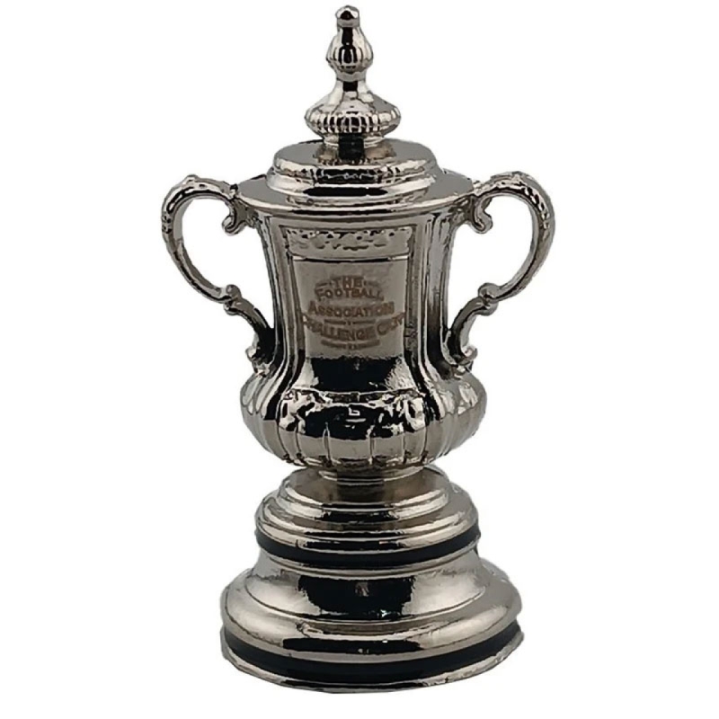 فیگور مجسمه فلزی جام حذفی انگلیس ارتفاع 4 سانتی متر 