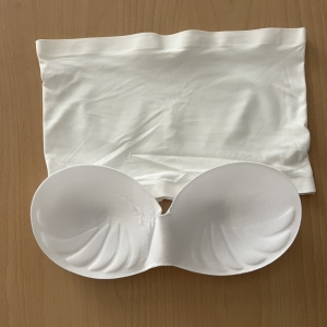 نیمتنه دکلته طرح ساده مدل لیزری فری سایز رنگ سفید