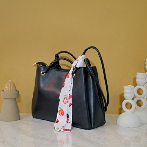 کیف زنانه مجلسی کد B62