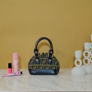 کیف دوشی دخترانه کد B66