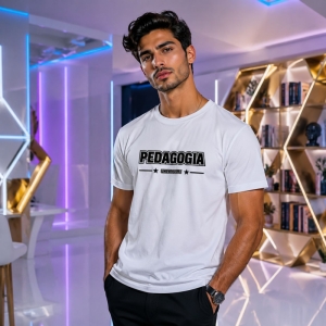 تیشرت مردانه قواره تک پوش طرح PEDAGOGIA سفید 