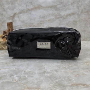 کیف ساده لوازم آرایش نیکس مدل black