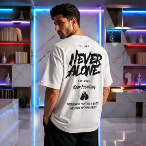 تیشرت مردانه قواره باکسی طرح  NEVER رنگ سفید 